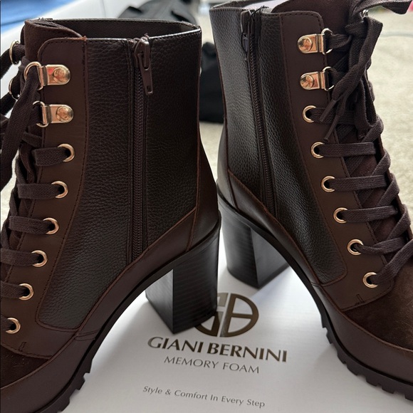 GIANI BERNINI BROWN LACE UP BOOTIES - Picture 7 of 8